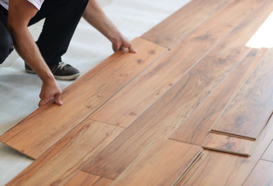 Wooden-Vinyl-and-Laminate-Flooring-Installations.jpg